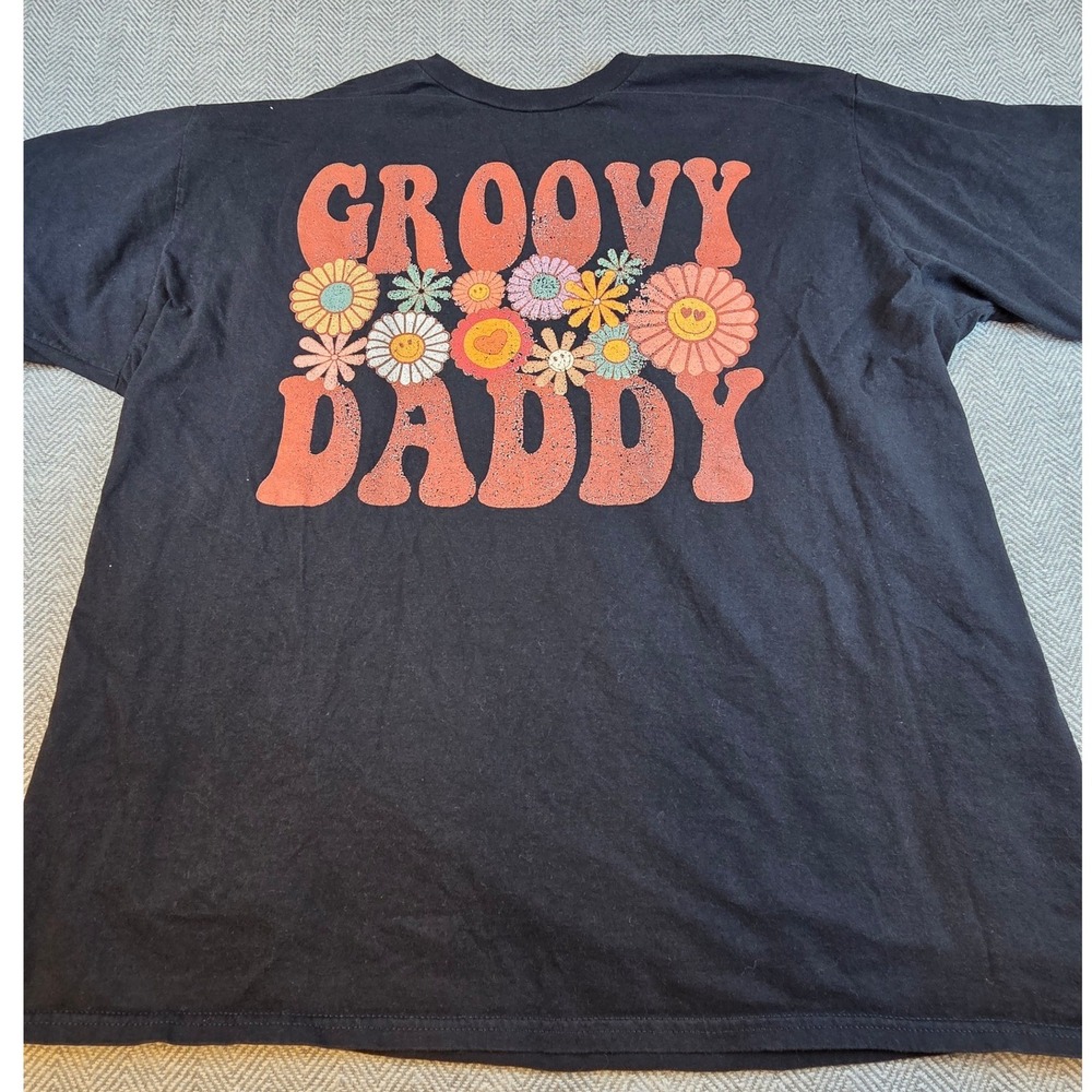 Port & Company Groovy Daddy Graphic T-Shirt Black 2XL Retro Floral Smiley Face